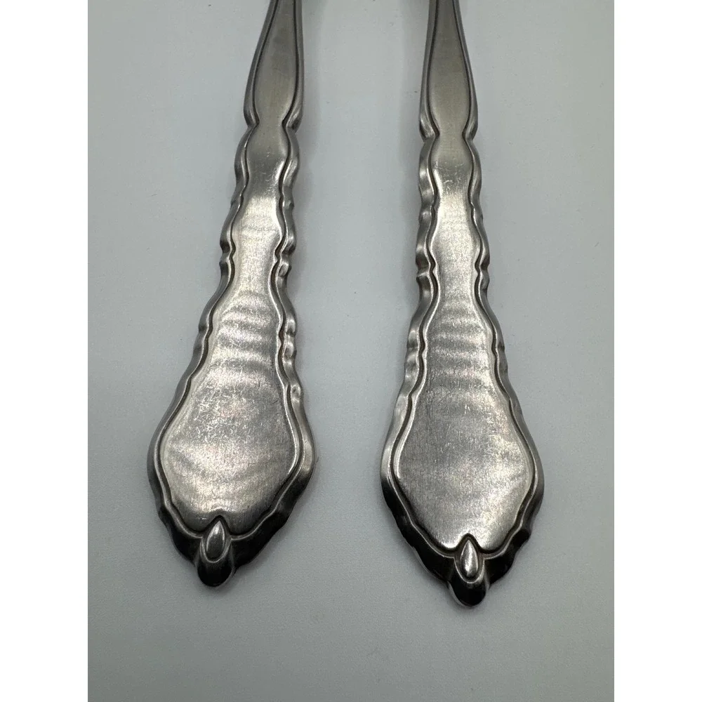 Oneida Royal Chippendale Stainless Dinner Forks Set of 2 USA Glossy Outline Edge
